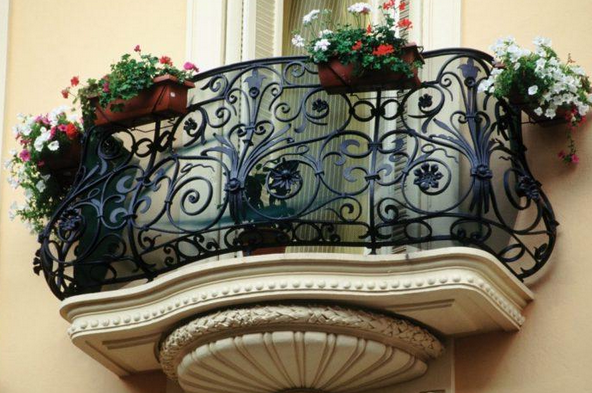 фото кованые балконы в стиле ренесанс
